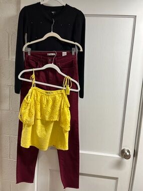 3 pc Tommy Hilfiger jeans/yellow eyelet top/long sleeve sweater top